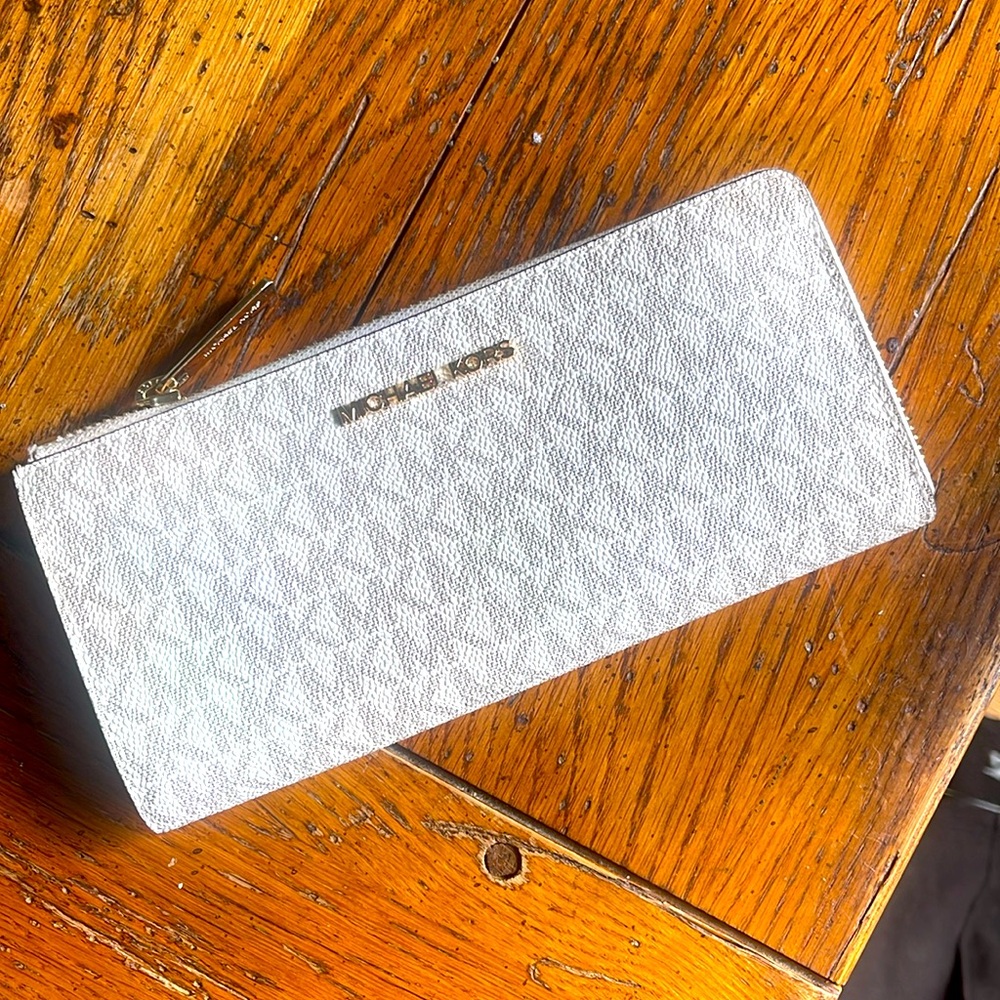 Michael Kors Wallet 💵💳